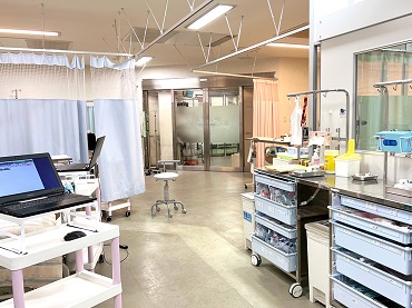 集中治療室(ICU)
